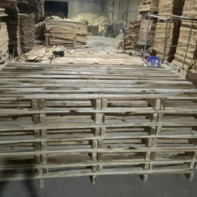 Pallet gỗ 2 hướng nâng