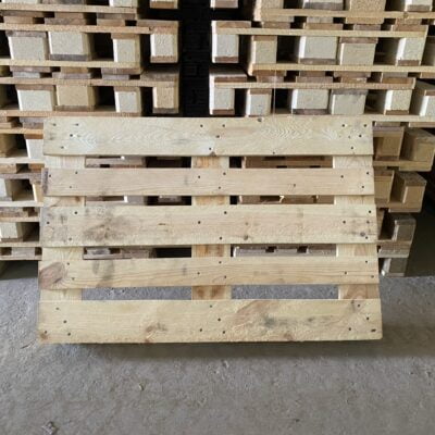 Pallet gỗ 2 hướng nâng