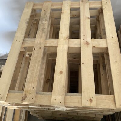 Pallet gỗ 2 hướng nâng