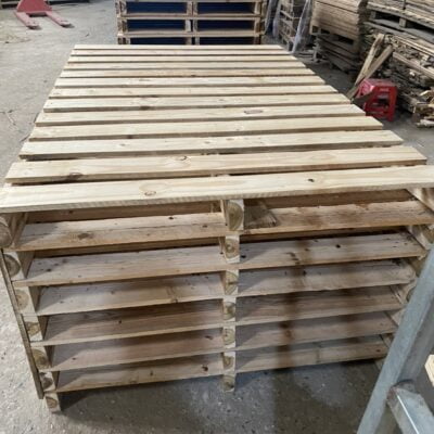 Pallet gỗ 2 hướng nâng