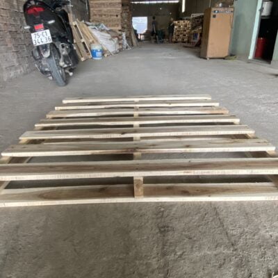 Pallet gỗ 2 hướng nâng